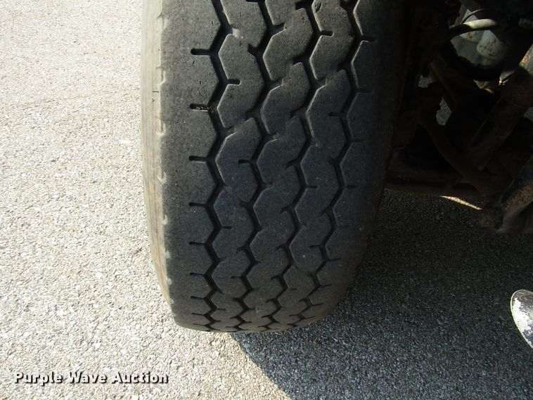 image for item DH2562 2008 International 7600 dump truck