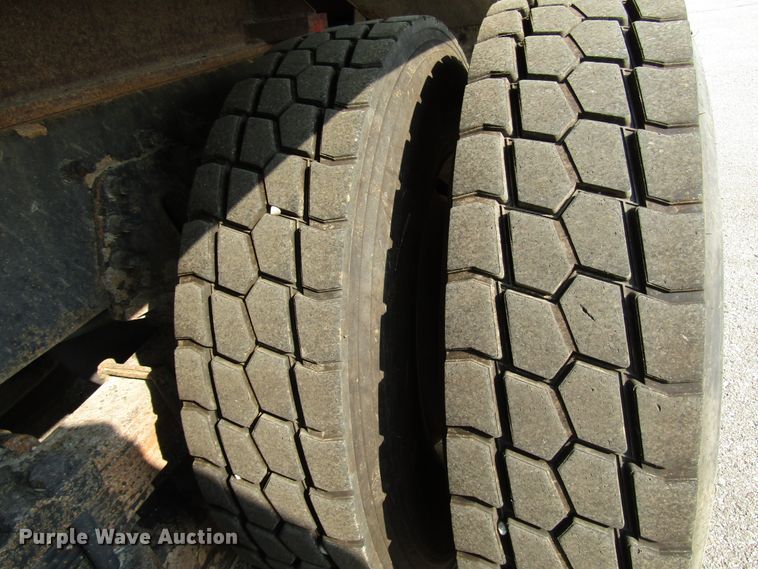 image for item DH2562 2008 International 7600 dump truck