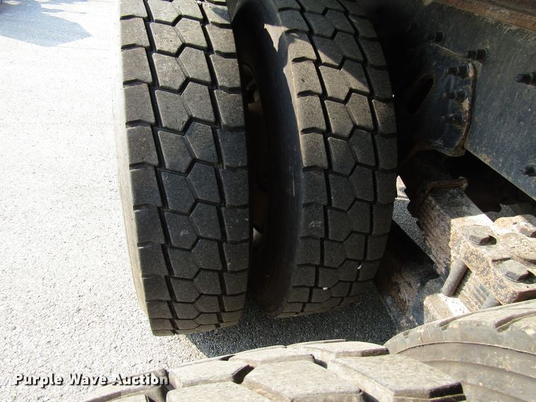 image for item DH2562 2008 International 7600 dump truck