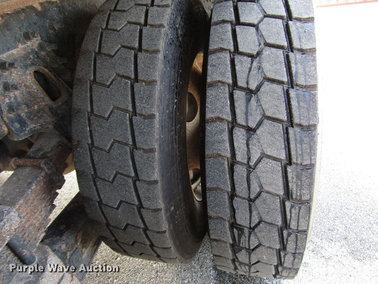 image for item DH2562 2008 International 7600 dump truck