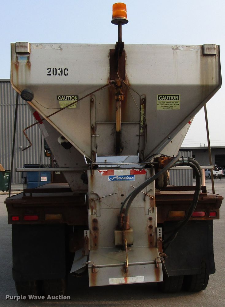 image for item DH2563 2006 International 7600 dump truck