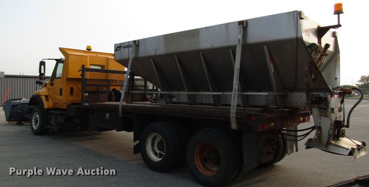 image for item DH2563 2006 International 7600 dump truck
