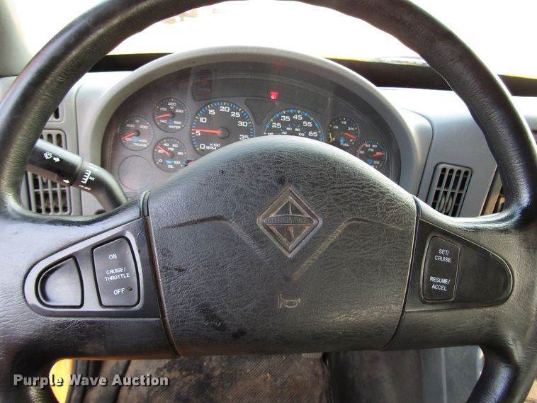 image for item DH2563 2006 International 7600 dump truck