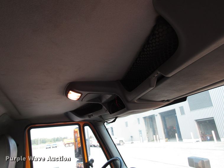 image for item DH2563 2006 International 7600 dump truck