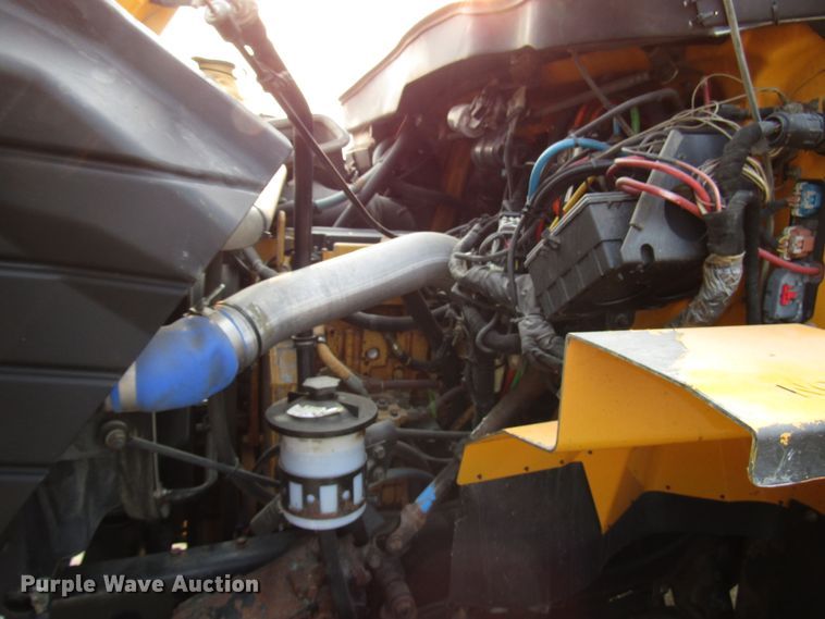 image for item DH2563 2006 International 7600 dump truck