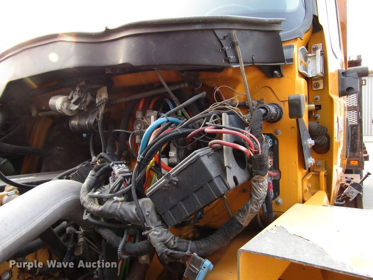 image for item DH2563 2006 International 7600 dump truck