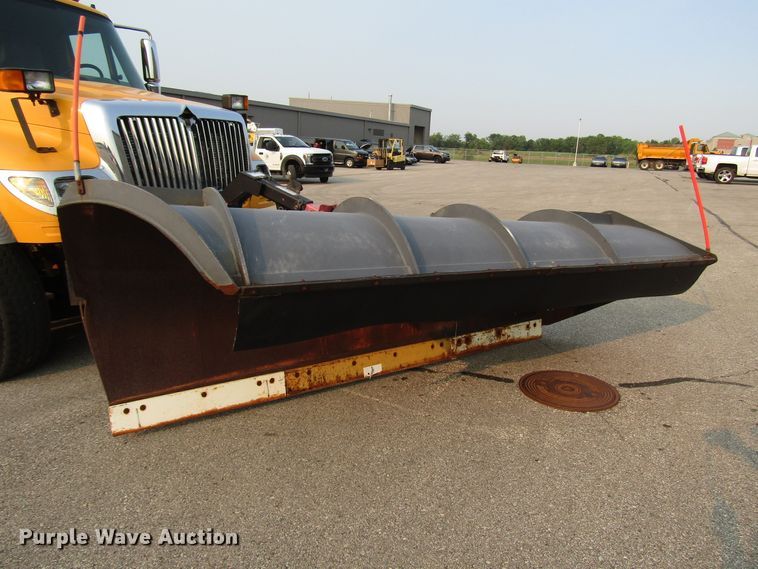 image for item DH2563 2006 International 7600 dump truck