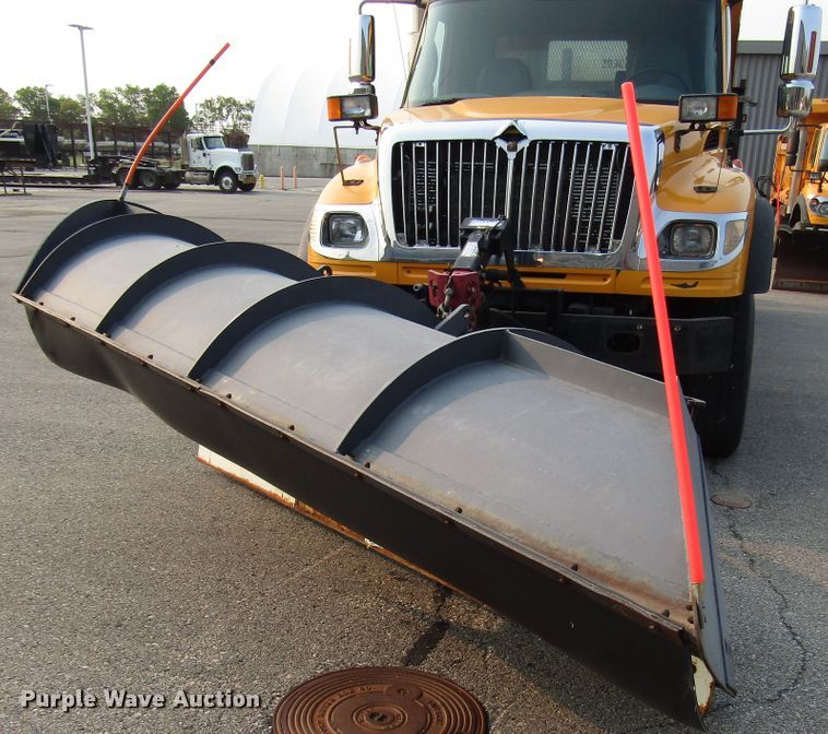 image for item DH2563 2006 International 7600 dump truck