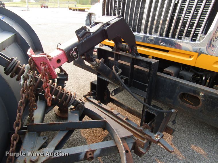 image for item DH2563 2006 International 7600 dump truck