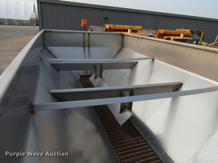 image for item DH2563 2006 International 7600 dump truck