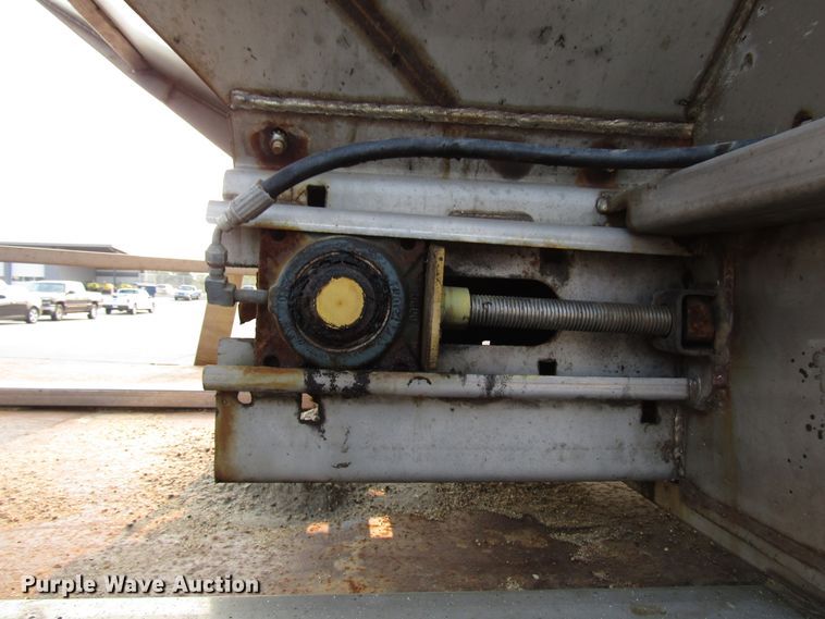 image for item DH2563 2006 International 7600 dump truck