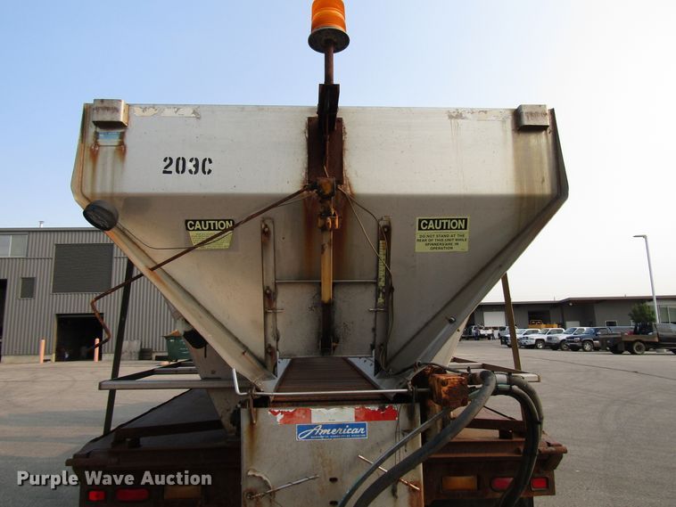 image for item DH2563 2006 International 7600 dump truck