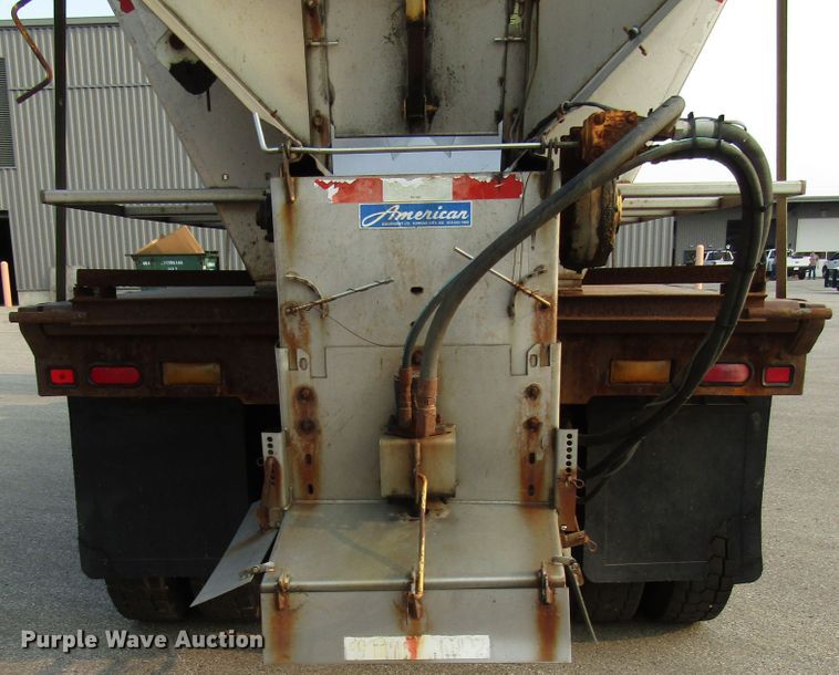 image for item DH2563 2006 International 7600 dump truck