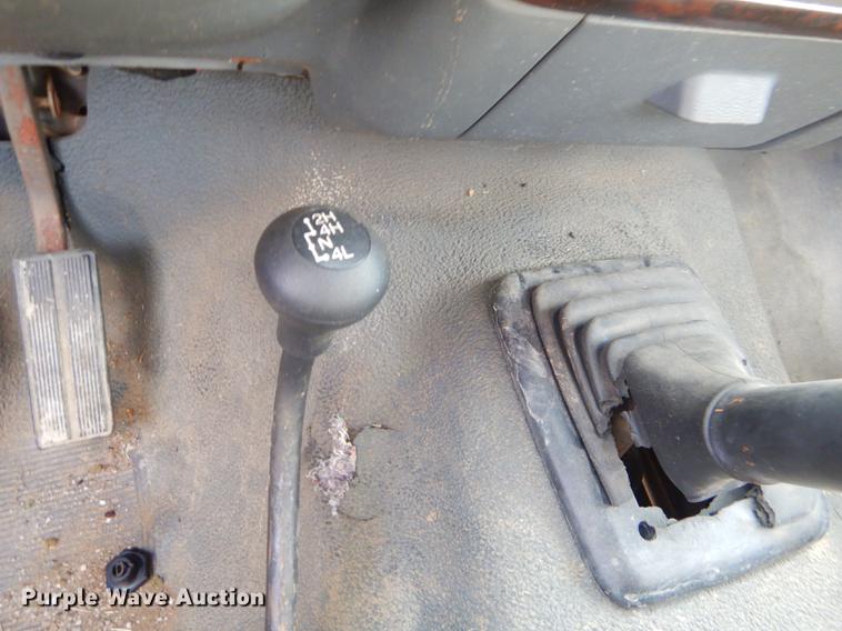 image for item ED9323 1990 Ford F150 pickup truck