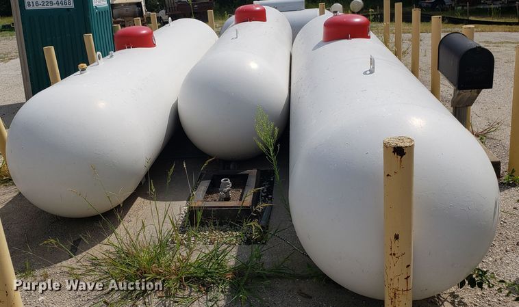 image for item ET9876 (4) propane tanks