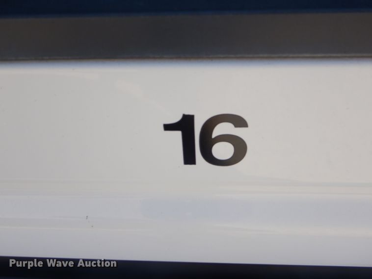 image for item FC9932 2004 Ford E150 van