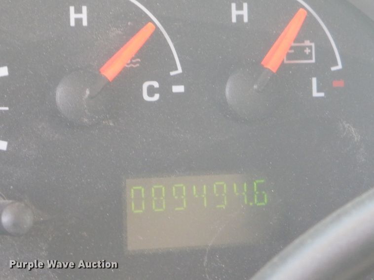 image for item FC9934 2005 Ford E450 shuttle bus