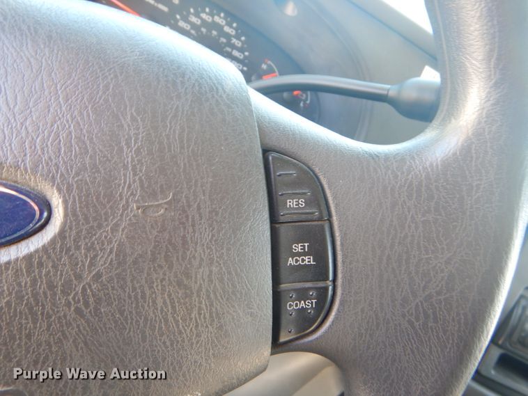 image for item FC9934 2005 Ford E450 shuttle bus