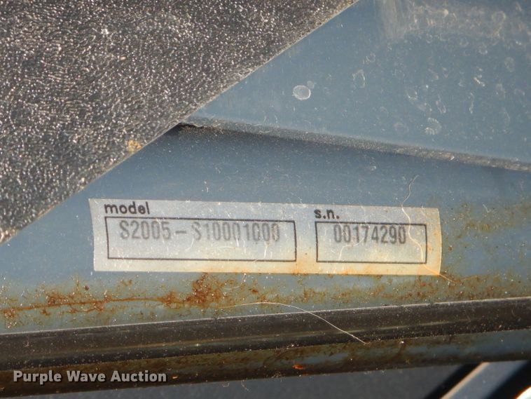 image for item FC9934 2005 Ford E450 shuttle bus