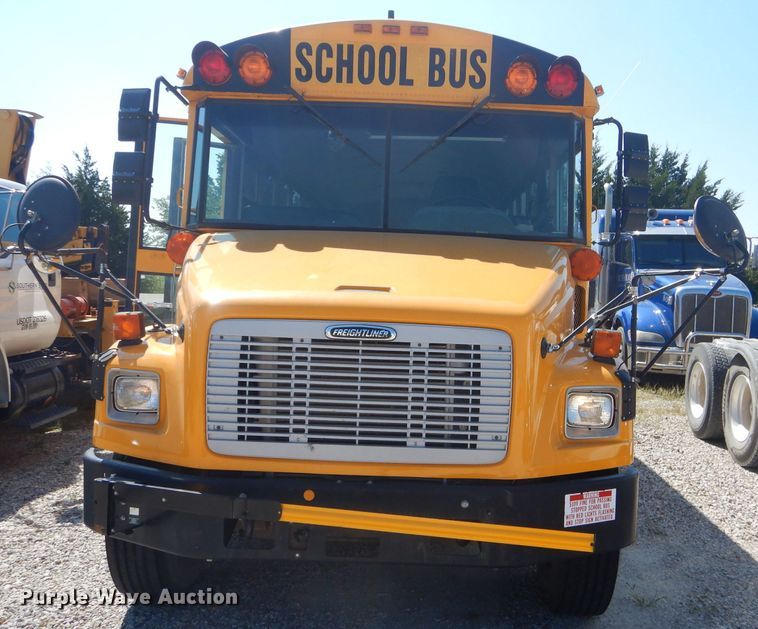 image for item FC9935 2003 Freightliner FS65 Thomas school bus