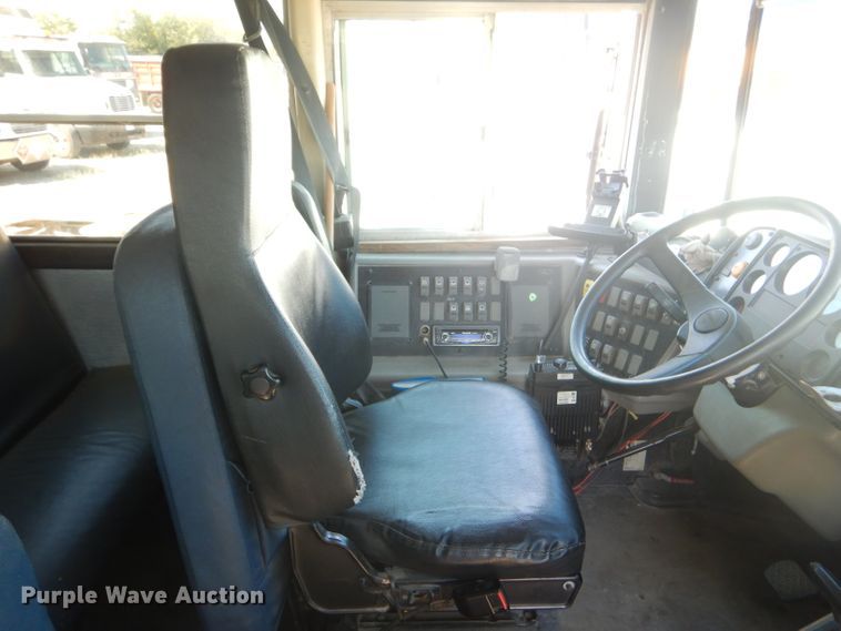 image for item FC9935 2003 Freightliner FS65 Thomas school bus