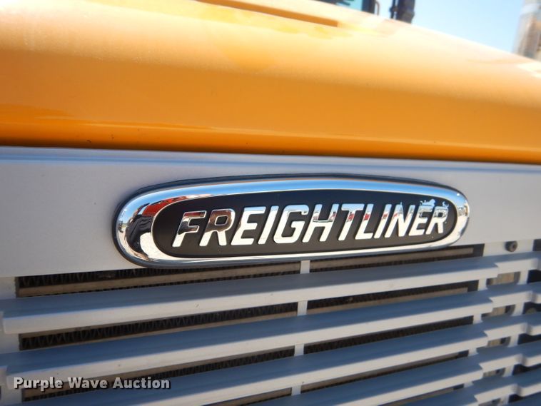 image for item FC9935 2003 Freightliner FS65 Thomas school bus