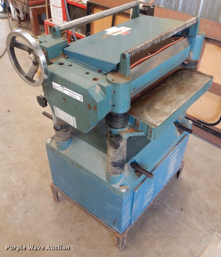 image for item FG9773 Wood planer