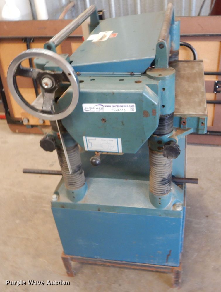 image for item FG9773 Wood planer