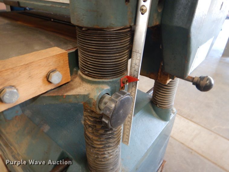 image for item FG9773 Wood planer