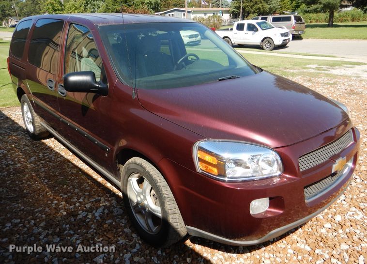 image for item FG9775 2008 Chevrolet Uplander LS van