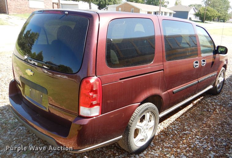 image for item FG9775 2008 Chevrolet Uplander LS van