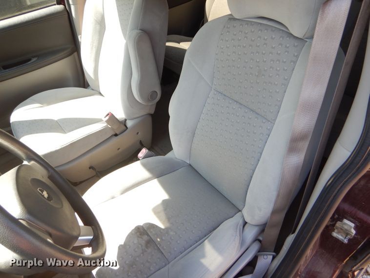 image for item FG9775 2008 Chevrolet Uplander LS van