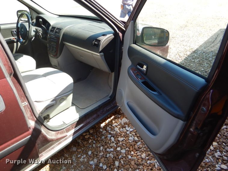 image for item FG9775 2008 Chevrolet Uplander LS van