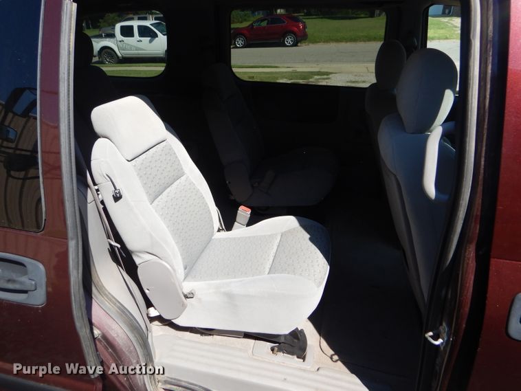 image for item FG9775 2008 Chevrolet Uplander LS van