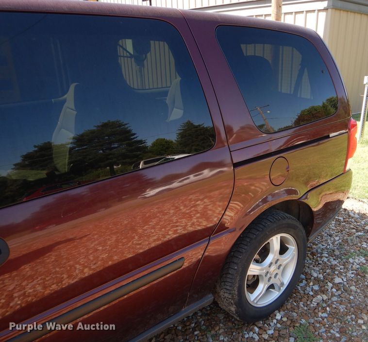 image for item FG9775 2008 Chevrolet Uplander LS van