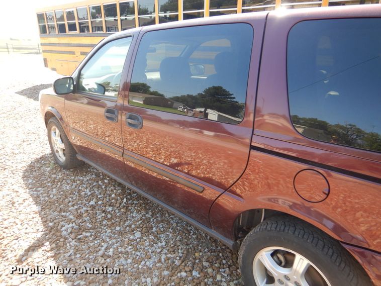 image for item FG9775 2008 Chevrolet Uplander LS van