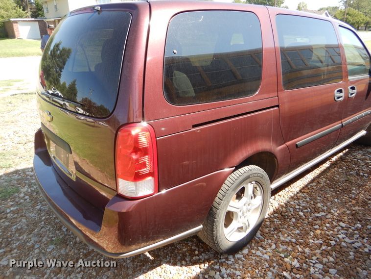 image for item FG9775 2008 Chevrolet Uplander LS van