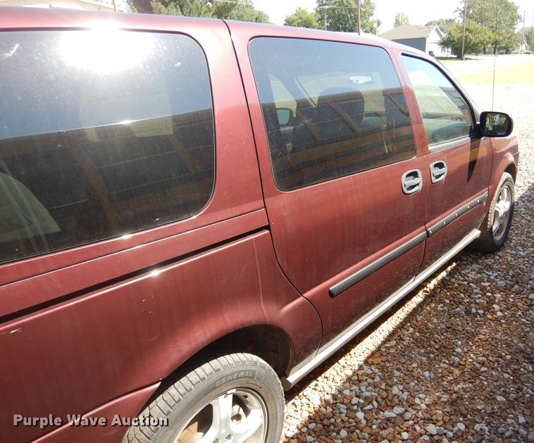 image for item FG9775 2008 Chevrolet Uplander LS van