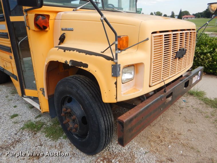 image for item FG9814 1994 Chevrolet Blue Bird school bus