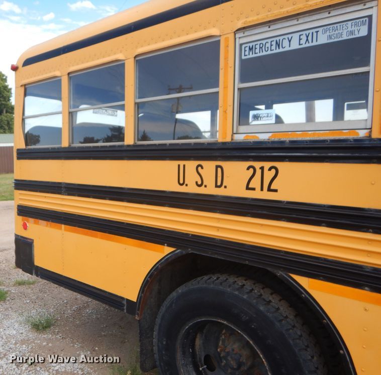 image for item FG9814 1994 Chevrolet Blue Bird school bus