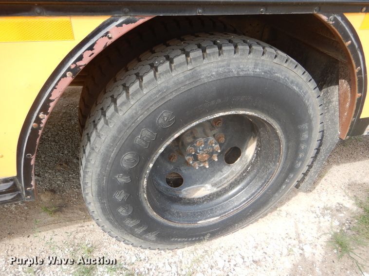 image for item FG9814 1994 Chevrolet Blue Bird school bus