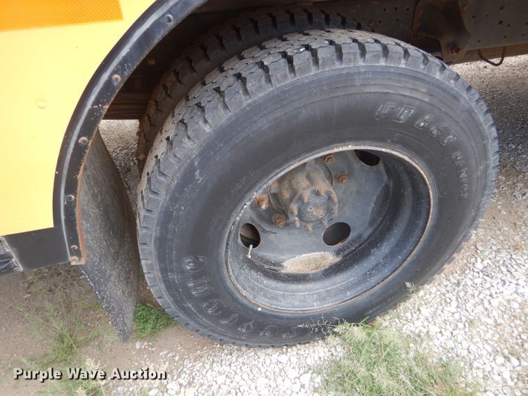 image for item FG9814 1994 Chevrolet Blue Bird school bus