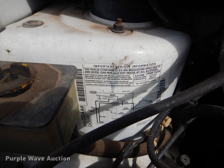 image for item FG9815 2000 Dodge Caravan mini van