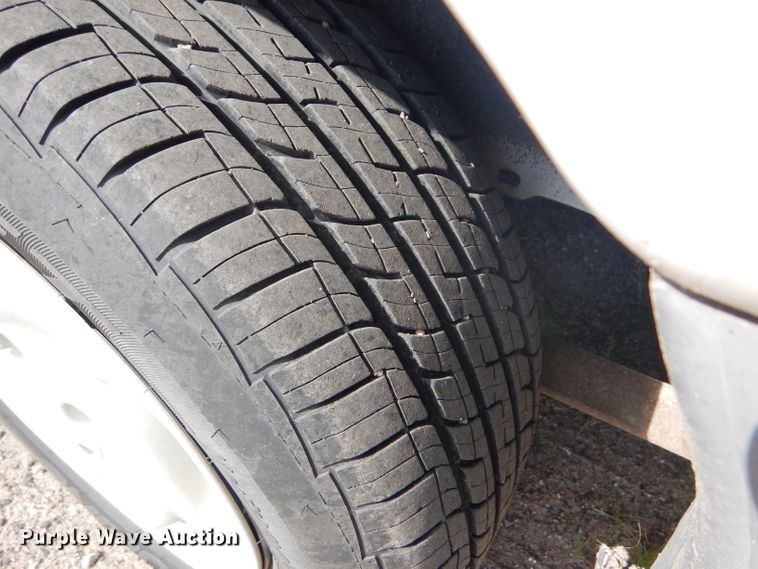 image for item FG9815 2000 Dodge Caravan mini van