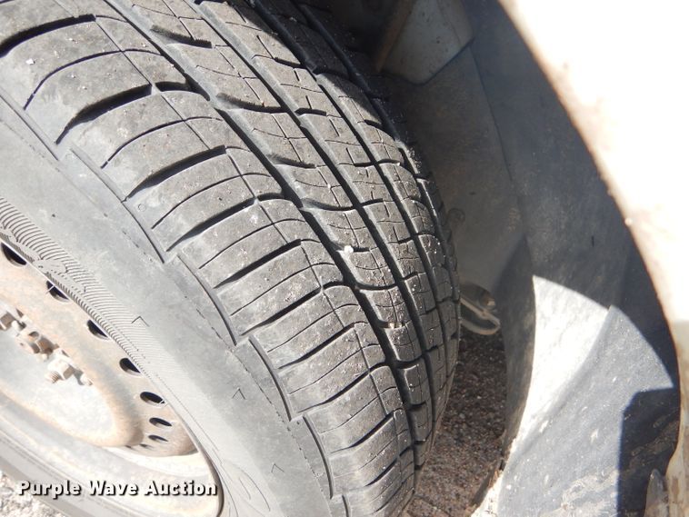 image for item FG9815 2000 Dodge Caravan mini van