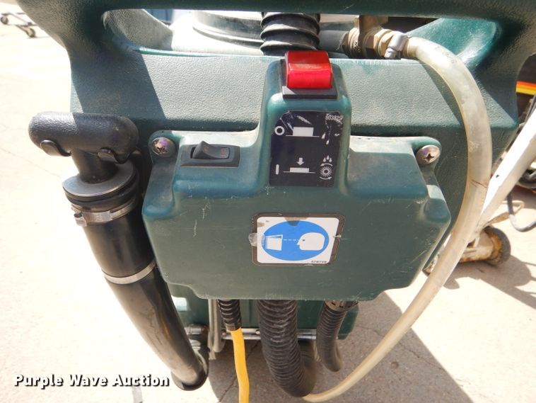 image for item FG9818 Cleaning equipment