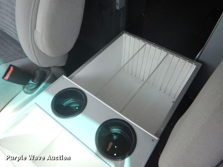 image for item FG9825 2002 Ford E450 ambulance