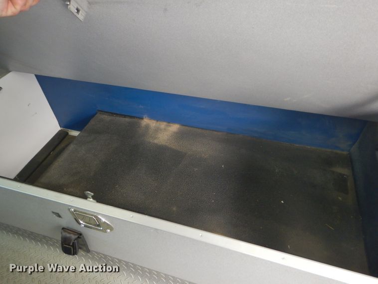 image for item FG9825 2002 Ford E450 ambulance