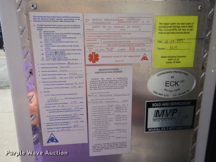 image for item FG9825 2002 Ford E450 ambulance