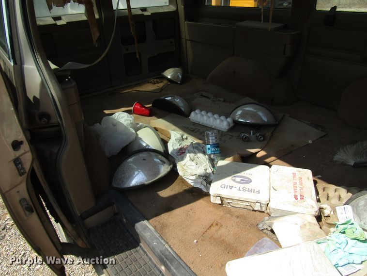 image for item FO9338 1993 Chevrolet Astro van